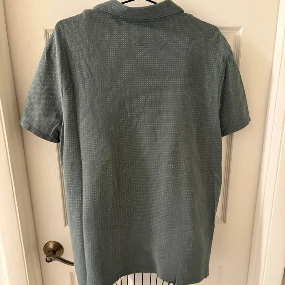 Banana Republic Mens XL Green w/White MiniDots Performance Pique Polo EUC Office